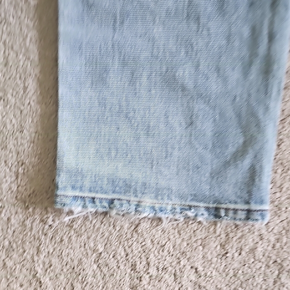 Kensie Light Wash Straight Leg Jeans - Picture 6 of 12